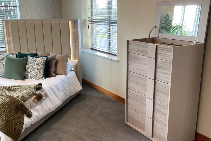 Cape Cod - 4ft 6in Double Bedframe