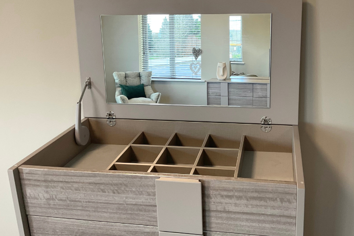 Cape Cod - 4 Drawer Tall Chest